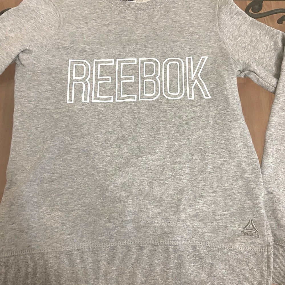 Reebok Crewneck XS